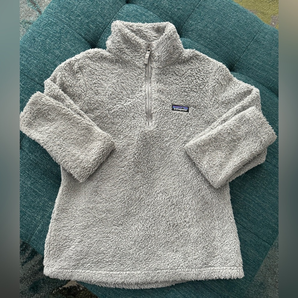 Women’s Patagonia Fleece. Quarter Zip. Size Medium